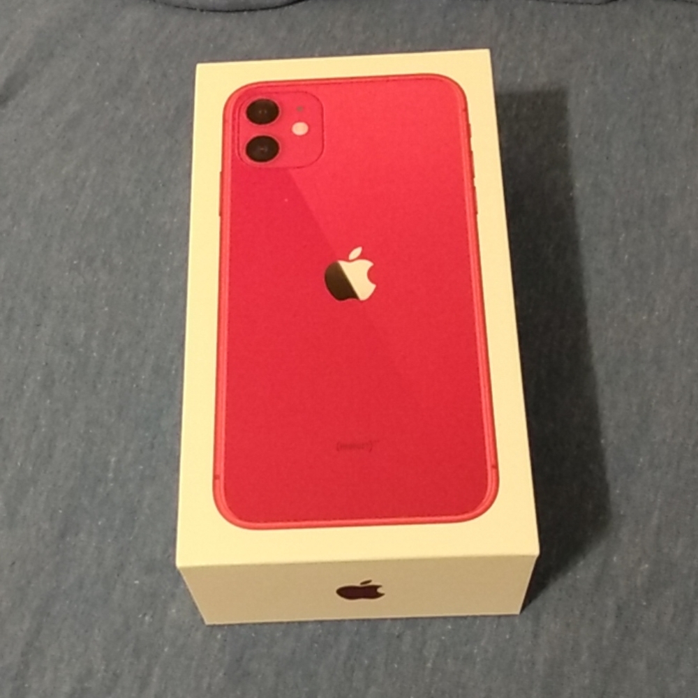 iPhone 11 PRODUCT RED BOX